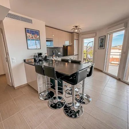 Kindly Read My Host Profile At Bottom Of Page Before Submitting A Request #luxury Sea View# Фрежюс